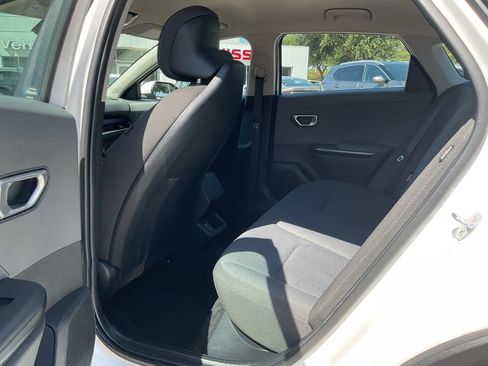 Used 2025 Kia K4 FWD image 11