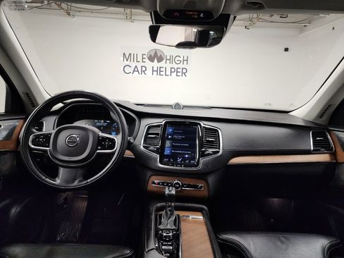 Used 2017 Volvo XC90 T6 Inscription w/ Vision Package image 3