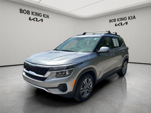 Used 2023 Kia Seltos S FWD image 1