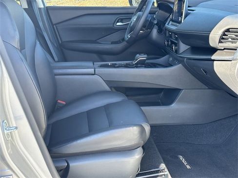 Certified 2023 Nissan Rogue SV w/ SV Premium B Package image 14