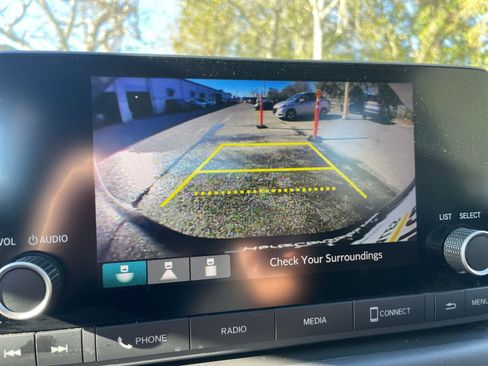 Used 2025 Honda HR-V LX image 22