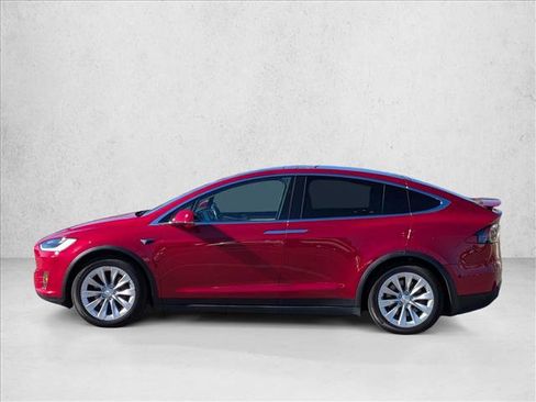 Used 2018 Tesla Model X 100D image 9