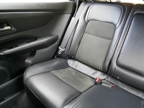 Certified 2023 Nissan Ariya AWD image 12