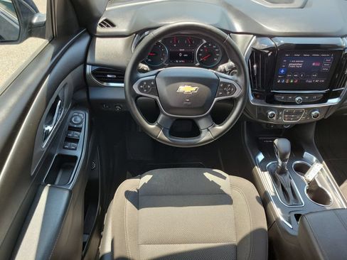 Used 2023 Chevrolet Traverse LT FWD image 14