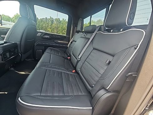 New 2025 GMC Sierra 2500 AT4X w/ AT4X AEV Edition image 15