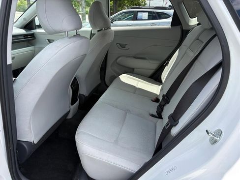 Certified 2024 Hyundai Kona SEL AWD/4WD image 18