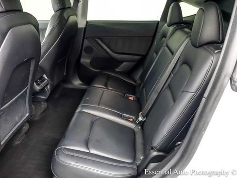Used 2021 Tesla Model Y Long Range AWD/4WD image 11