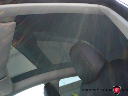 Used 2024 Tesla Model Y 2WD image 10