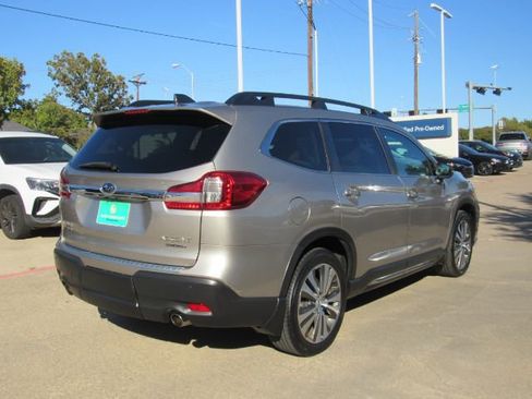 Used 2019 Subaru Ascent Limited w/ Popular Package #2 image 8