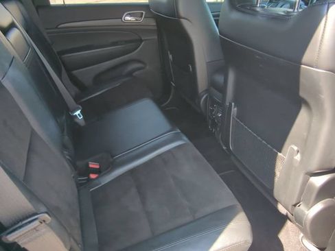 Used 2019 Jeep Grand Cherokee Altitude AWD/4WD image 25