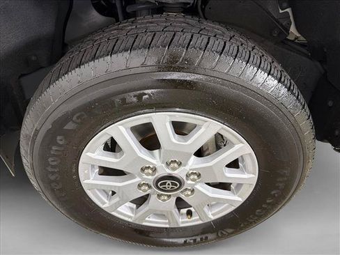 Used 2025 Toyota Tacoma SR5 RWD image 11