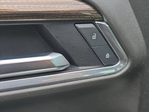 Used 2025 Chevrolet Silverado 1500 RST AWD/4WD image 9