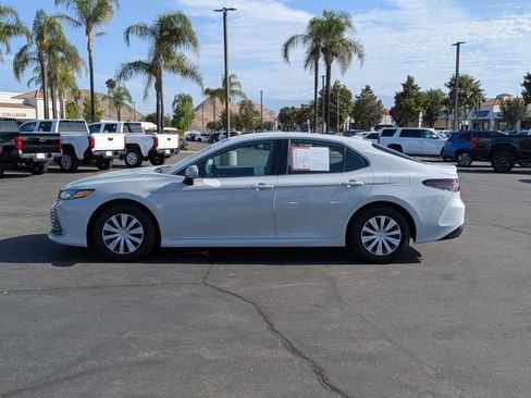 Used 2024 Toyota Camry LE FWD image 8