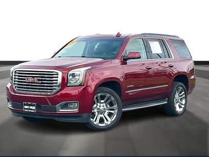 Used 2017 GMC Yukon SLT w/ Premium Edition