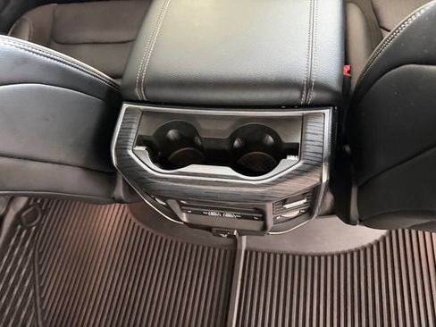 Used 2024 RAM 1500 Laramie AWD/4WD image 34