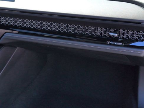 Used 2025 Honda Accord Sport image 32