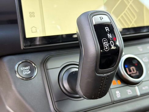 New 2026 Land Rover Defender 110 X-Dynamic SE AWD/4WD image 27