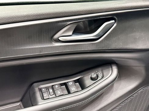 New 2025 Jeep Grand Cherokee L Laredo w/ Luxury Tech Group I image 18