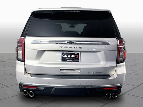 Used 2021 Chevrolet Tahoe Premier w/ Premium Package RWD image 5