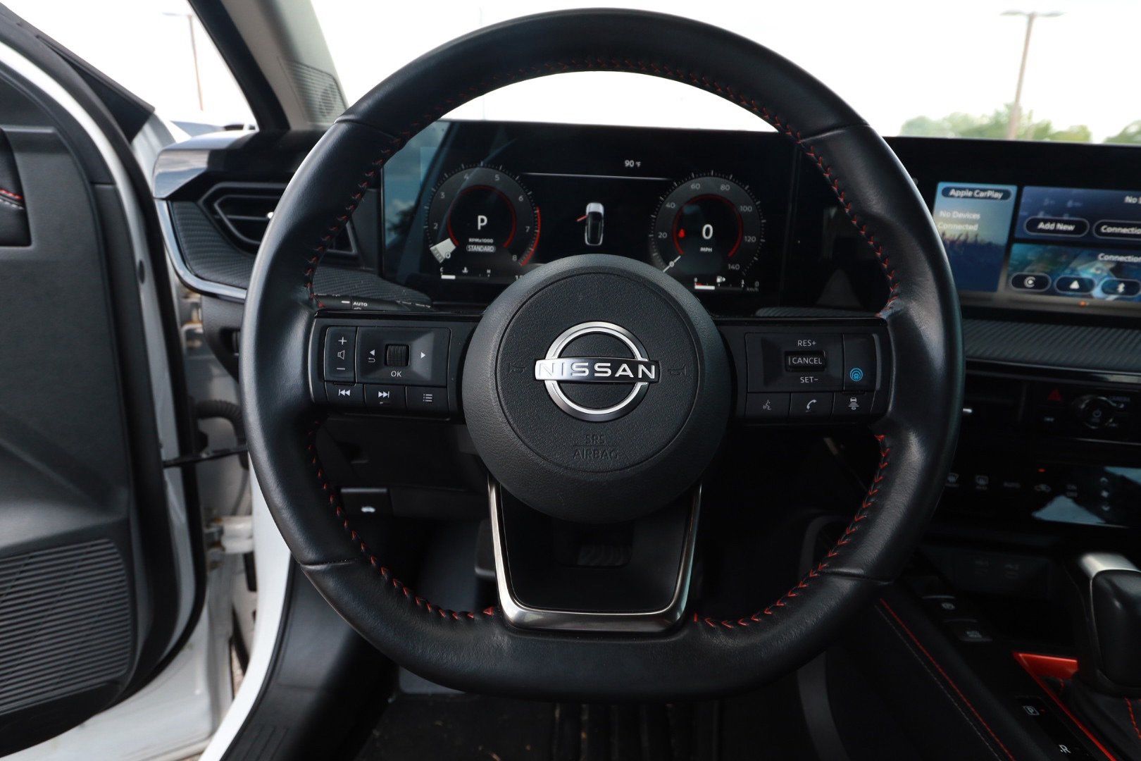 Used 2025 Nissan Kicks SR w/ Interior Electronics Package FWD image 10