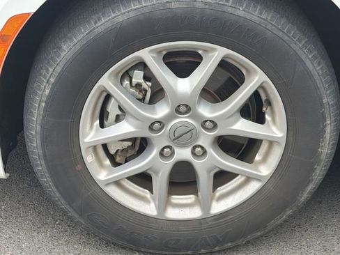 Used 2023 Chrysler Pacifica Touring-L FWD image 8