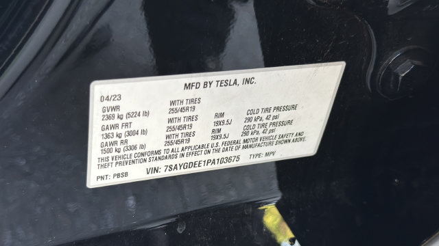 Used 2023 Tesla Model Y Long Range AWD/4WD image 28
