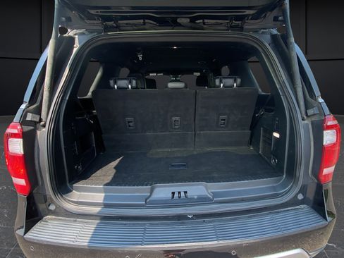 Used 2021 Ford Expedition XLT AWD/4WD image 26
