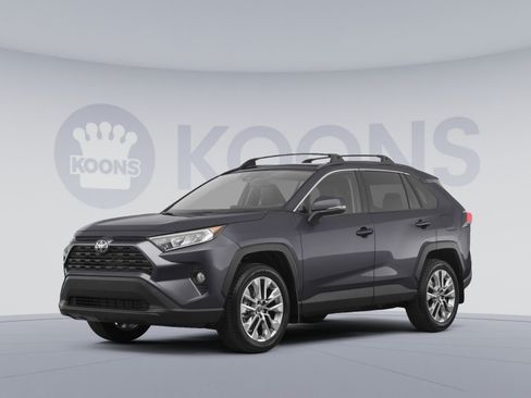 Used 2019 Toyota RAV4 XLE Premium w/ Cold Weather Package AWD/4WD image 1