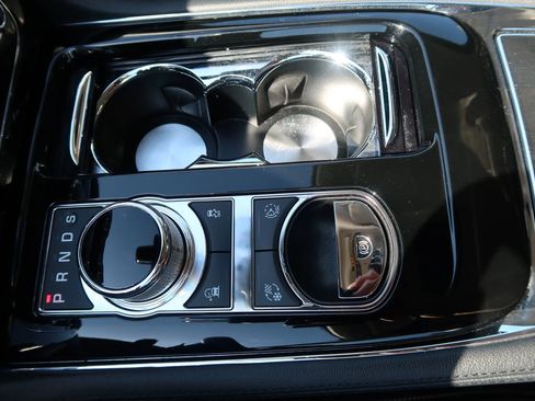 Used 2019 Jaguar XJ R-Sport image 29