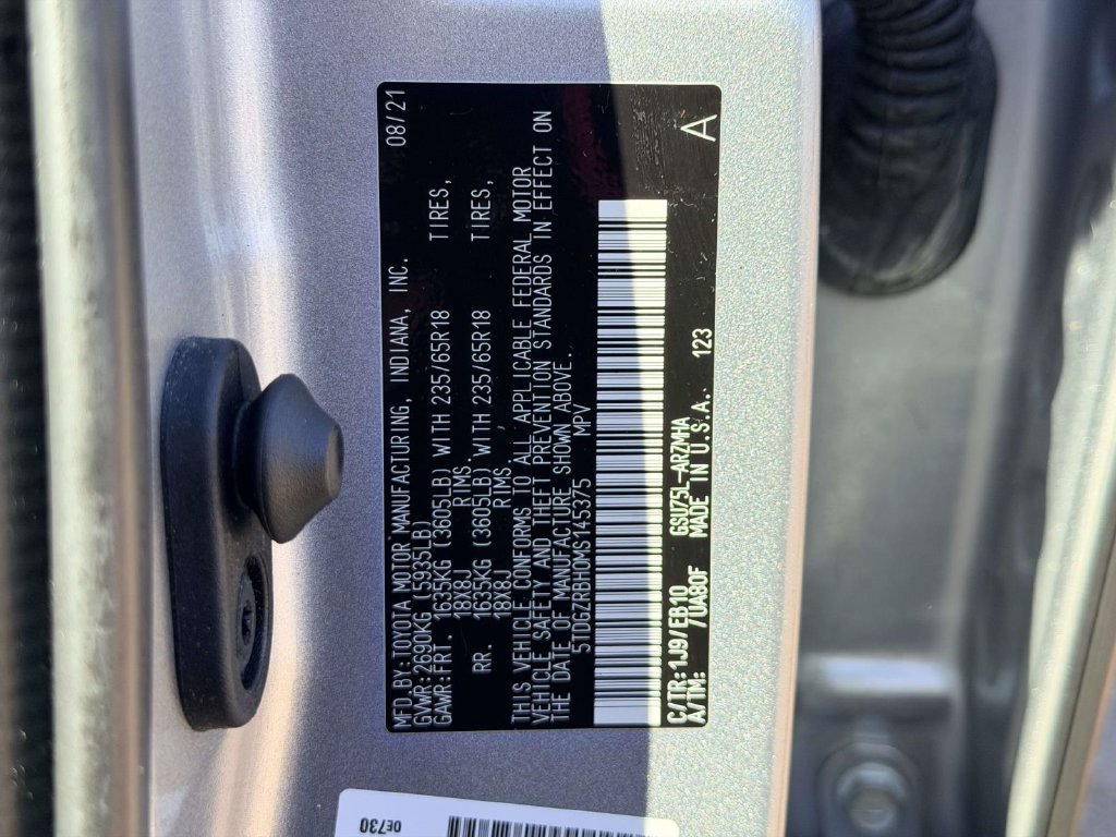 Certified 2021 Toyota Highlander XLE AWD/4WD image 27