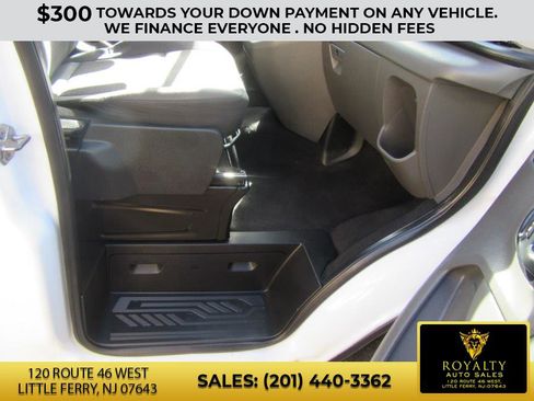 Used 2020 Ford Transit 350 XLT image 35