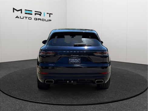 Used 2020 Porsche Cayenne image 8