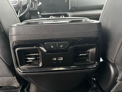 Used 2024 GMC Sierra 1500 AT4 w/ AT4 Premium Package AWD/4WD image 13