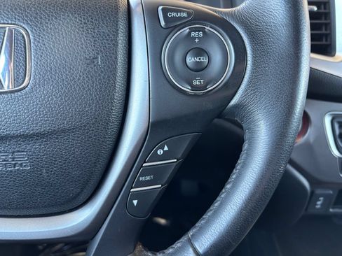Used 2017 Honda Ridgeline RTL-T image 12