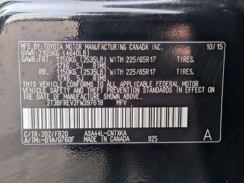 Used 2015 Toyota RAV4 LE AWD/4WD image 24