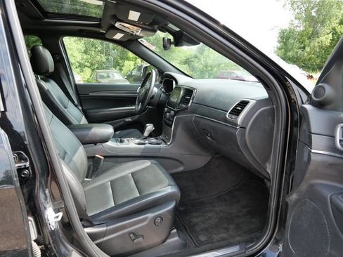Used 2021 Jeep Grand Cherokee Limited w/ Trailer Tow Group IV AWD/4WD image 8