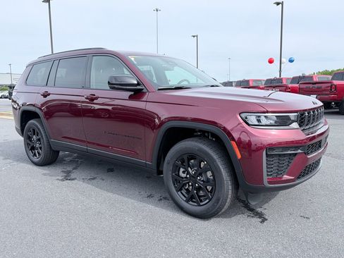 New 2026 Jeep Grand Cherokee L 2WD image 2