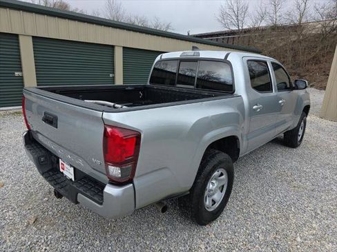 Certified 2023 Toyota Tacoma SR AWD/4WD image 7