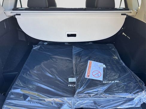 New 2026 Nissan Rogue SV w/ Cold Weather Package image 10