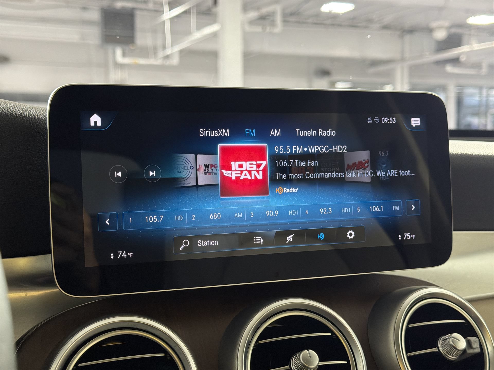 Used 2020 Mercedes-Benz GLC 300 4MATIC image 18