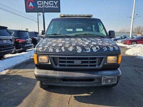 Used 2003 Ford E-350 and Econoline 350 XL image 2