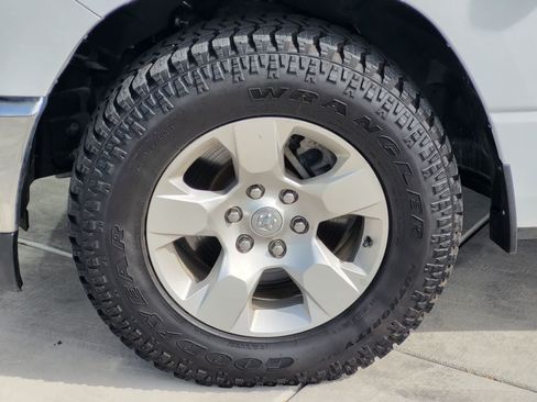 Used 2023 RAM 1500 Big Horn AWD/4WD image 9