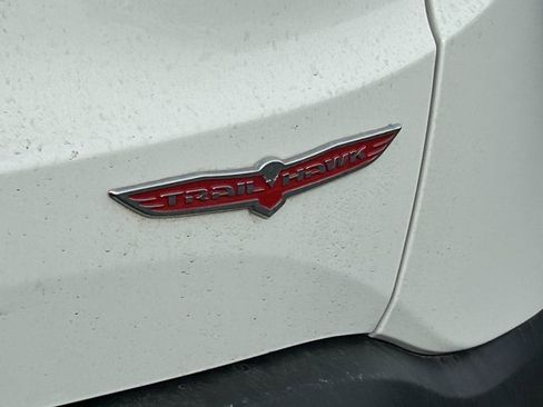 Used 2018 Jeep Renegade Trailhawk w/ Cold Weather Group II image 5