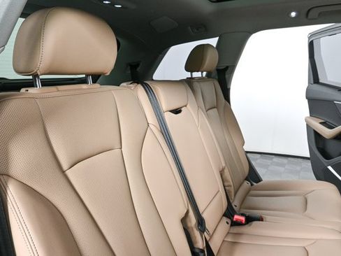 New 2025 Audi Q7 3.0T Premium Plus image 24