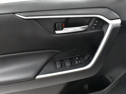 Used 2024 Toyota RAV4 XLE Premium image 19