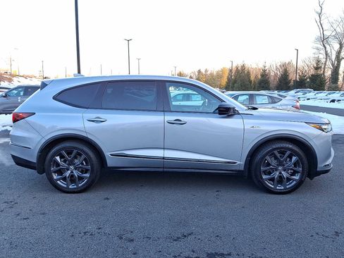 Used 2023 Acura MDX A-Spec image 7