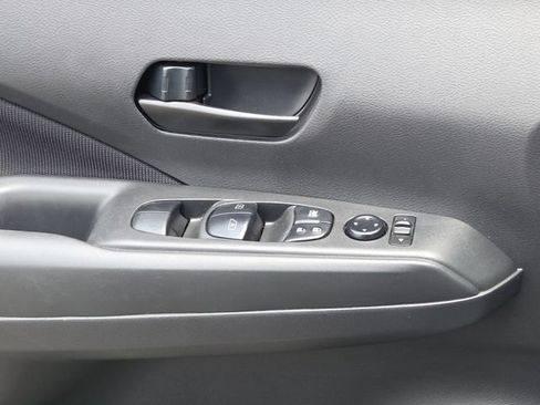 Used 2025 Nissan Kicks Play S FWD image 27