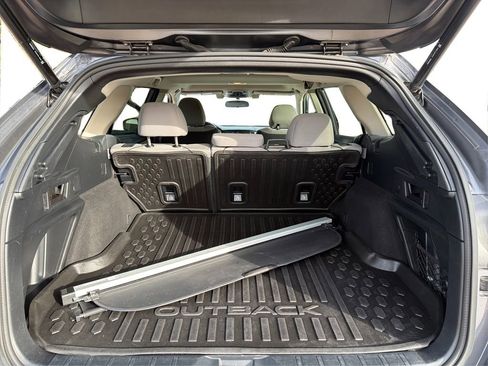 Used 2022 Subaru Outback Premium image 14