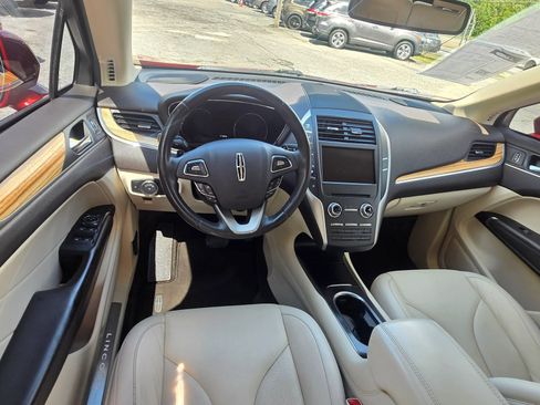 Used 2015 Lincoln MKC FWD w/ Equipment Group 101A Select image 5