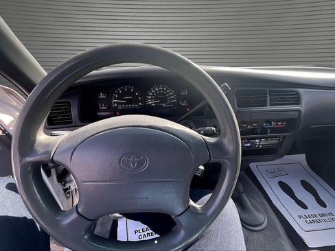 Used 1996 Toyota T100 DX image 9
